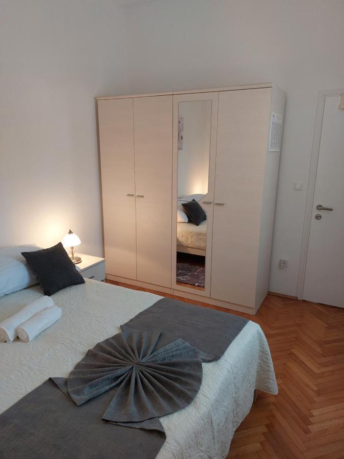 Apartment Hrzic Malinska Exteriér fotografie